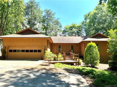 63 Honeysuckle Woods, Lake Wylie, SC, 29710