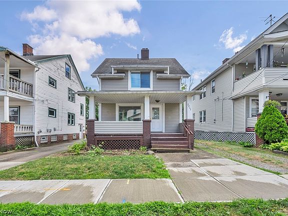 2nd image of 2213 Saratoga Ave