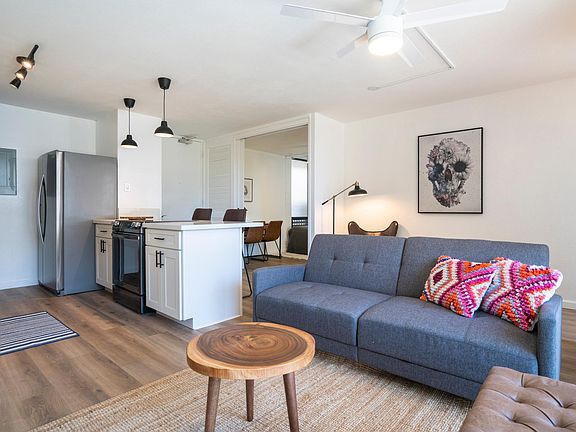 3rd image of 320 Liliuokalani Ave #601B