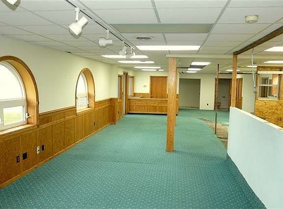 5th image of 105 Rogers Ln
