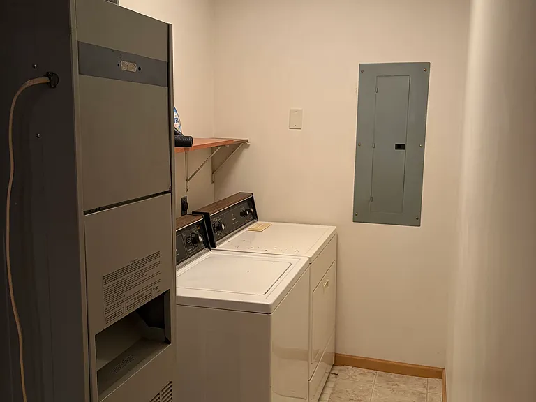 3120 Cascade Dr — Photo 8