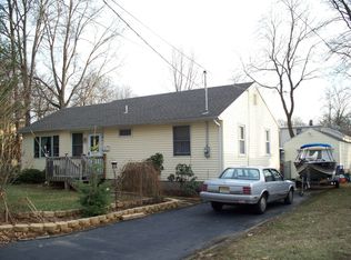 19 Beechwood Ave, Lake Hiawatha, NJ 07034