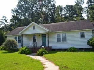 636 S Live Oak Dr, Moncks Corner, SC 29461