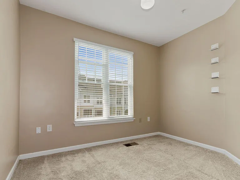 2108 Highcourt Ln #305 — Photo 18