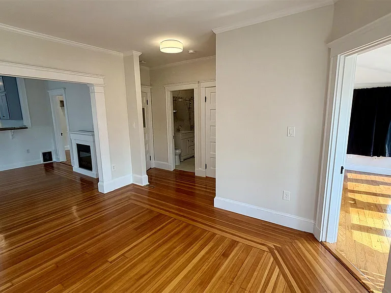 9 Ashland St #2 — Photo 13