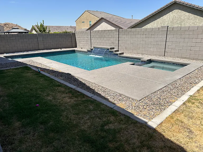 4584 W Hazel Ln — Photo 2