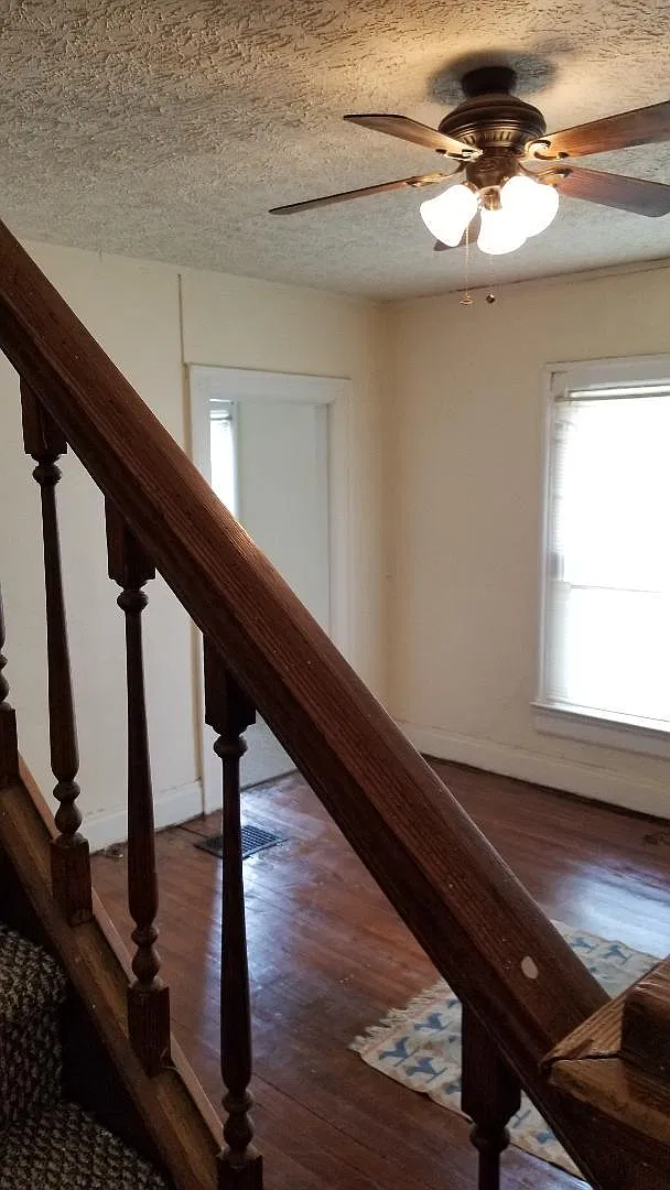 341 S Jersey St — Photo 4
