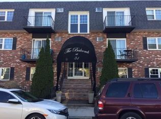 31 Symonds St APT 2, Salem, MA 01970