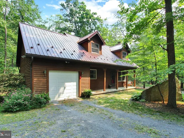 335 Oak Dr, Orrtanna, PA 17353