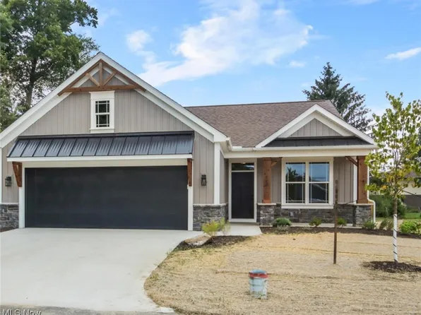 410 Meadow Trl SW #29, Hartville, OH 44632