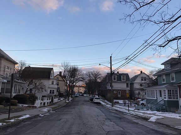 3rd image of 9 Wellington Ave