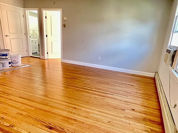 4th image of 3140 Morley Ave #1-F