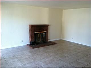 4th image of 2877 Custer Dr