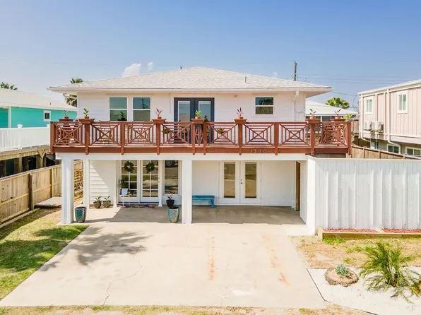 1330 Whispering Sands St, Port Aransas, TX 78373