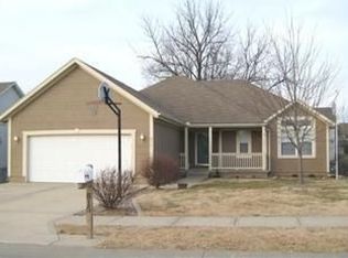 815 SW Bishop Dr, Blue Springs, MO 64015