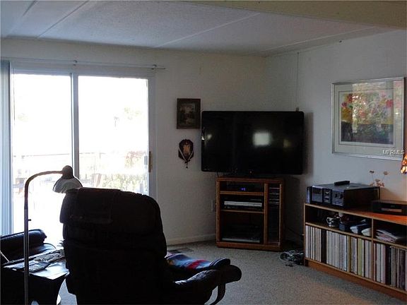 5th image of 236 Carol Dr