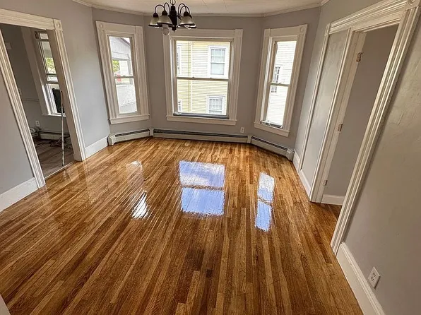 23 17th Ave #2, Haverhill, MA 01830