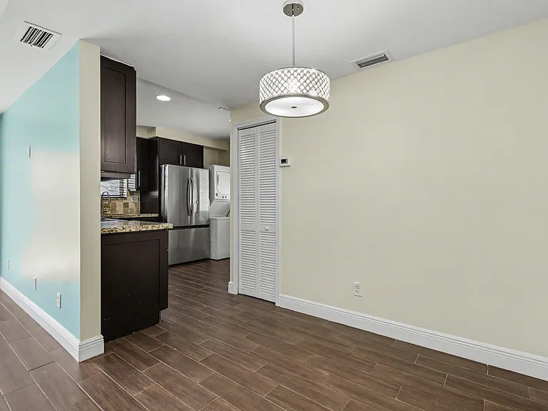 1250 SW 113th Ter #204 — Photo 16