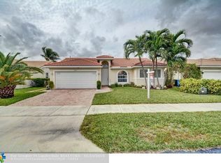 4451 NW 20th Ave, Oakland Park, FL 33309