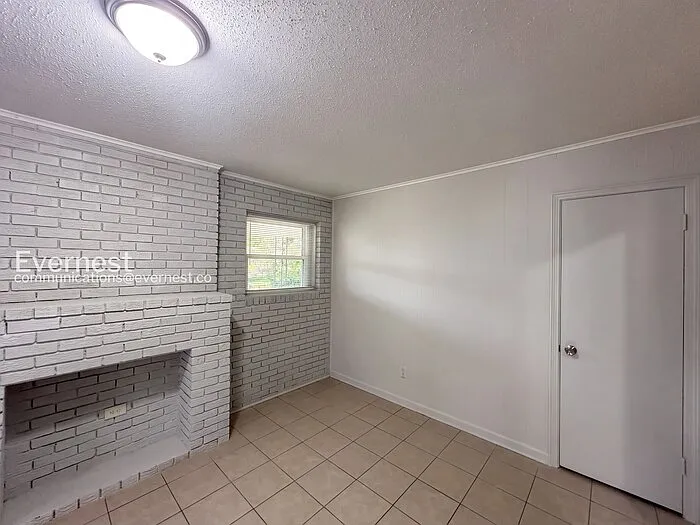 1416 Moss Point Dr — Photo 10