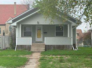 404 N Pine St, Creston, IA 50801