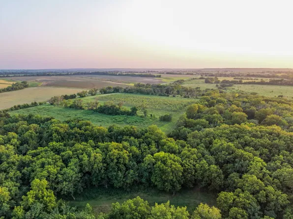 1040 W 1000th Rd, Blue Mound, KS 66010