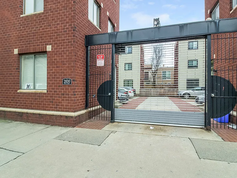 2030 South St #G — Photo 21