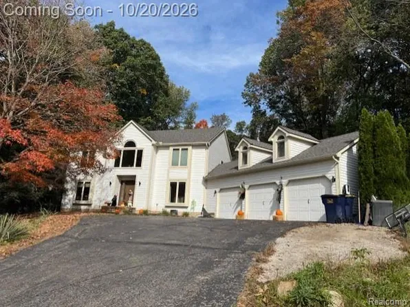 9907 Birch Run, Brighton, MI 48114