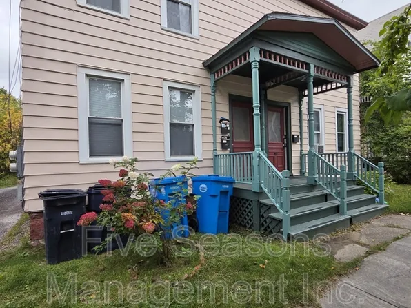 58-60 Loomis St, Burlington, VT 05401