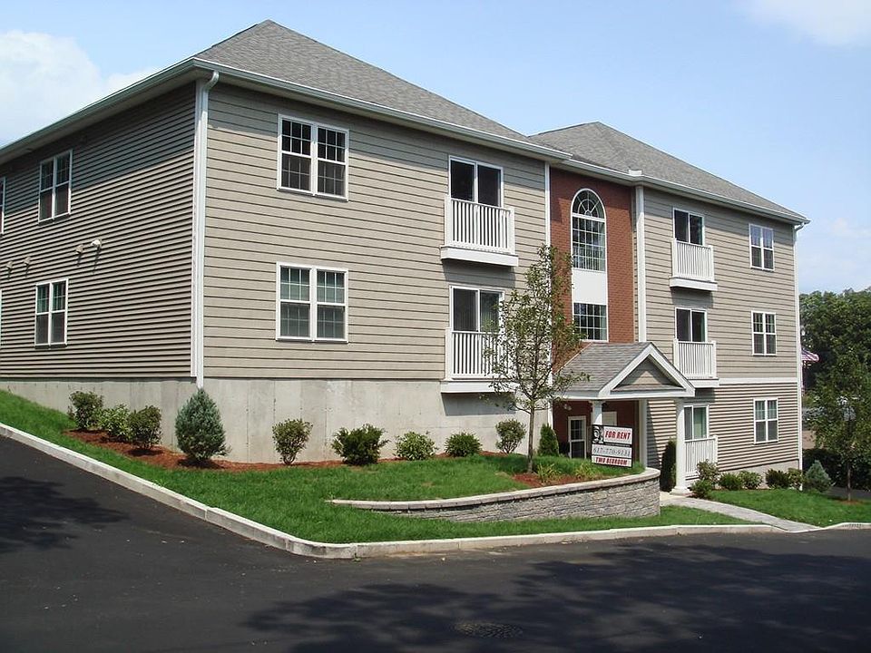 1st image of 108 California Ave APT 101