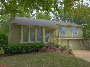 15214 W 83rd St, Lenexa, KS 66219