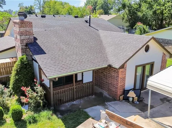 3506 W Olive St, Rogers, AR 72756