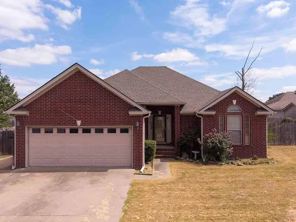 2222 Clara St, Searcy, AR 72143