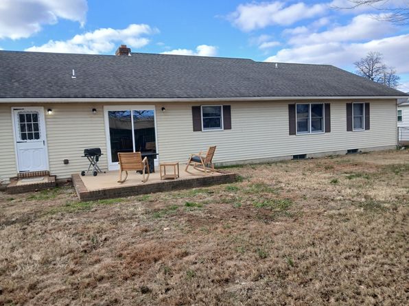 115 Minquadale Blvd, New Castle, DE