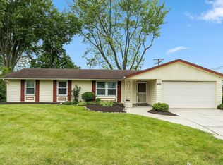 1406 Dundee Dr, New Haven, IN 46774