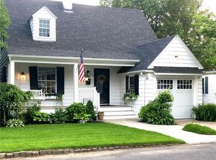 6 Alpha Ct, North Providence, RI 02911