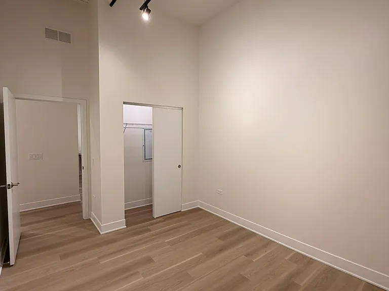 second bedroom - different angle