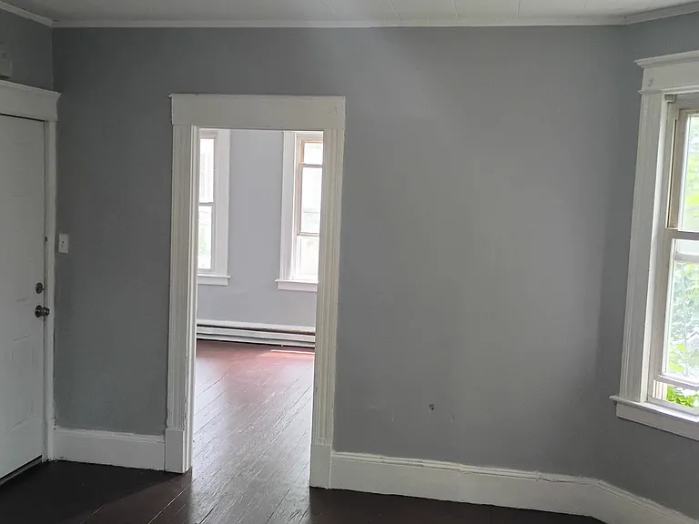 17 Camp St #2 — Photo 6