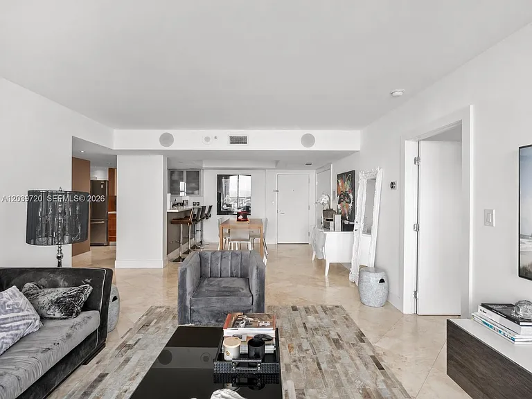 650 West Ave #2110 — Photo 5