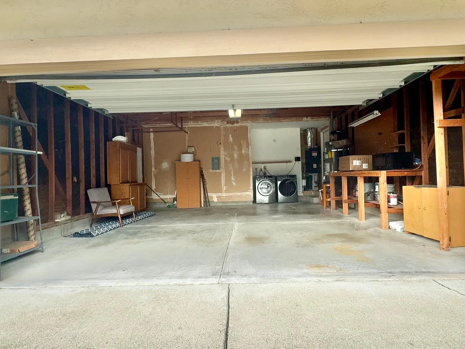 3 bed, 1421 sqft, $4,395 — Photo 3