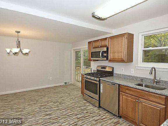 4th image of 5009 Swinton Dr