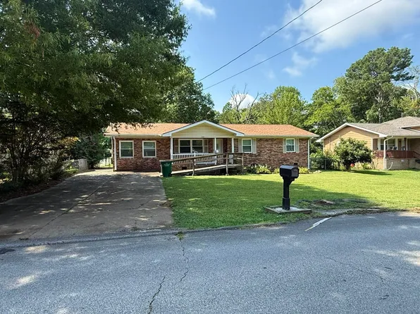 228 Steele Rd, Rossville, GA 30741