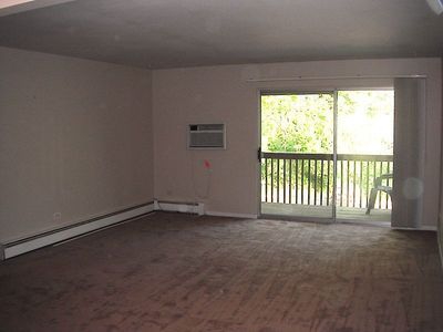 200 Willow Ln APT 209, Willow Springs, IL, 60480