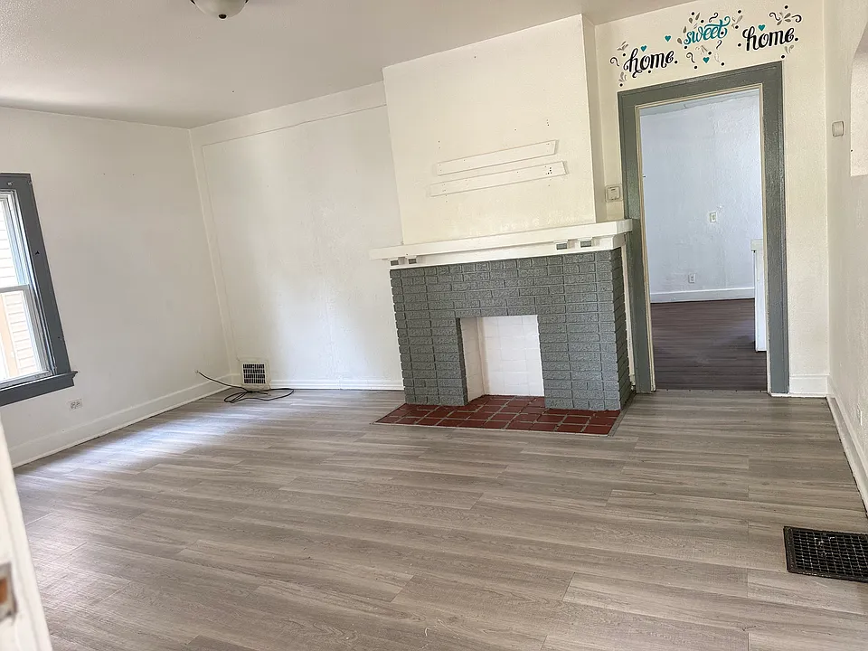 1029 Homer Ave