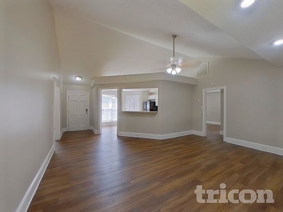 2nd image of 7100 Idlewild Brook Ln