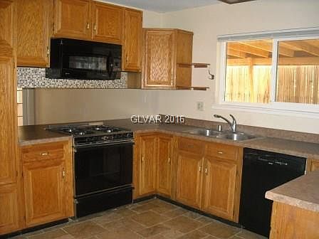 3rd image of 8001 Genzer Dr