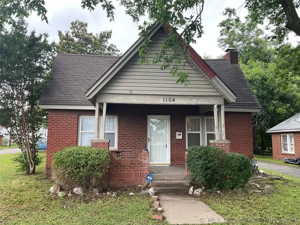 1104 N Gary Pl, Tulsa, OK 74110