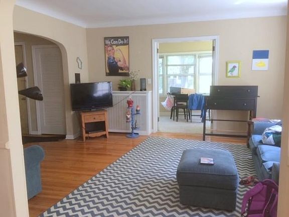 5th image of 3112 Humboldt Ave S #1