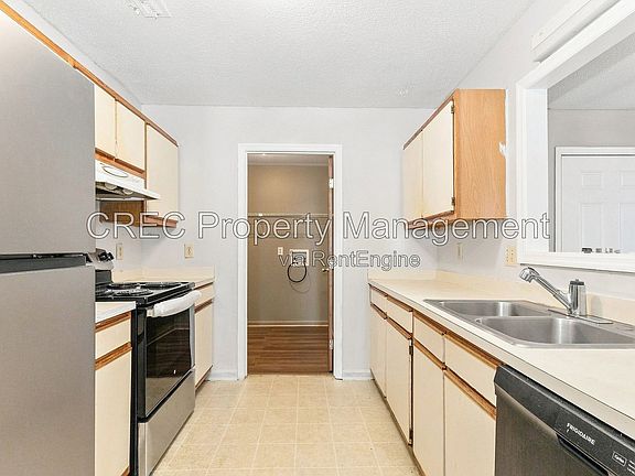 5th image of 169 Pine Shadow Dr
