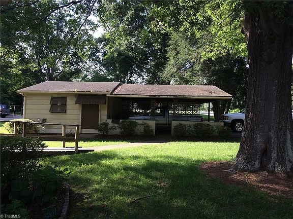 5th image of 1841 E Stadium Dr
